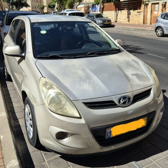 מודעת רכב יונדאי i20