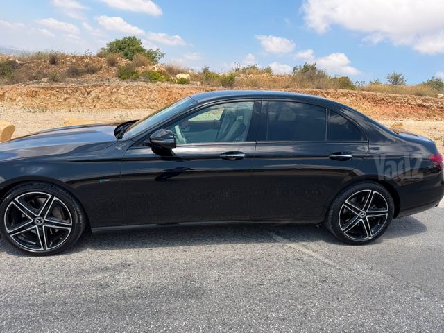 מרצדס-בנץ E-class