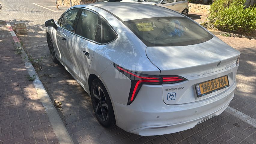 מודעת רכב אי.וי איזי Limo