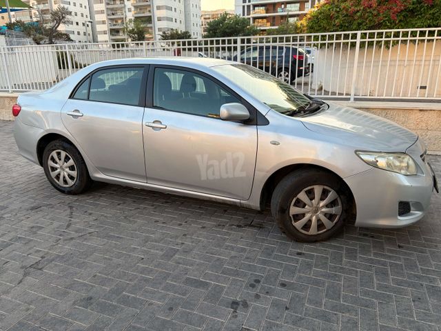 טויוטה קורולה