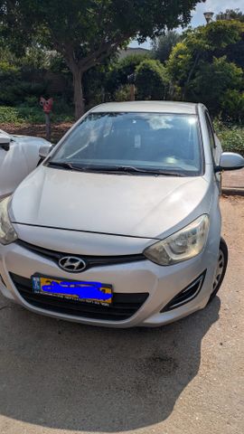 יונדאי i20