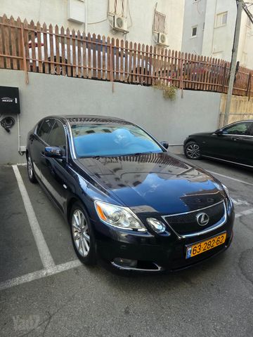 לקסוס GS