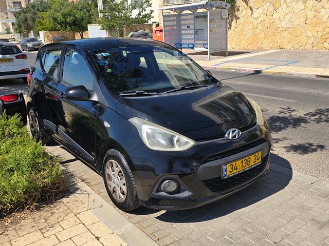 יונדאי i10