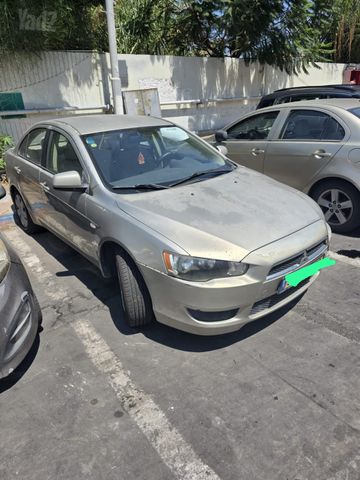 מיצובישי לנסר