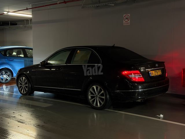 מודעת רכב מרצדס-בנץ C-class