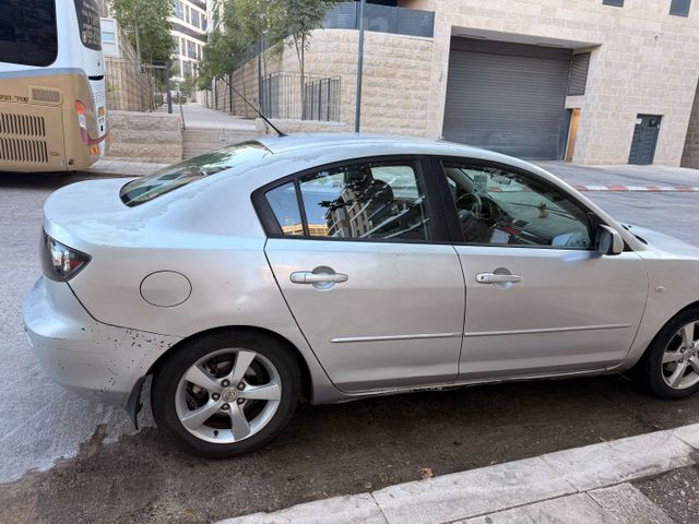 מאזדה 3