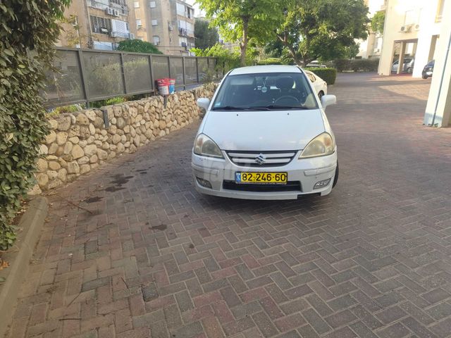 סוזוקי ליאנה
