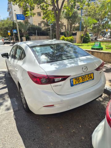 מאזדה 3