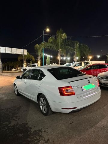 סקודה אוקטביה