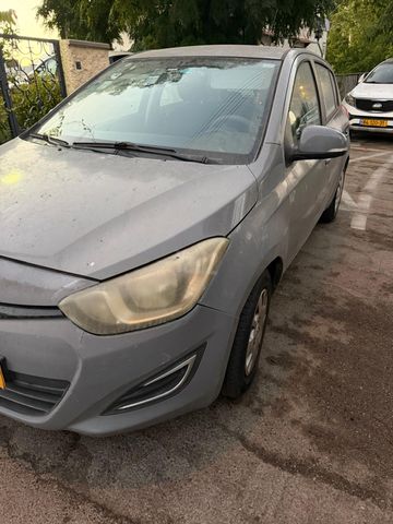 מודעת רכב יונדאי i20