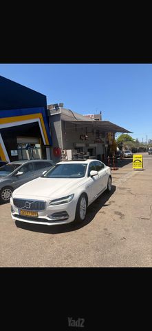 וולוו S90