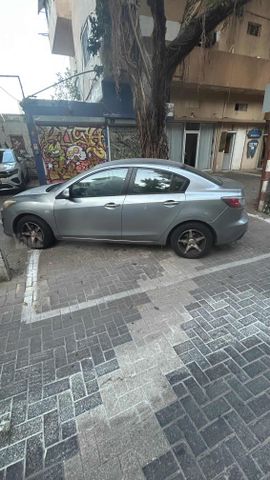 מודעת רכב מאזדה 3