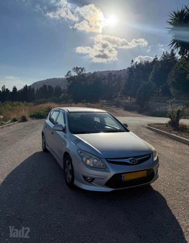 יונדאי i30