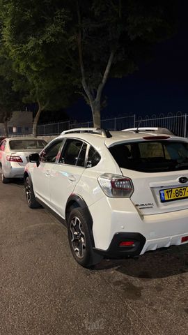 מודעת רכב סובארו XV