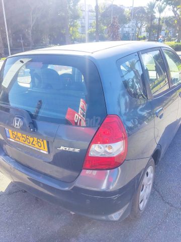 מודעת רכב הונדה ג'אז