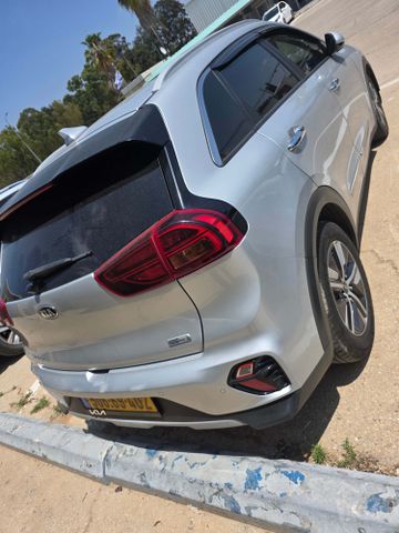 קיה נירו
