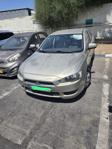 מיצובישי לנסר