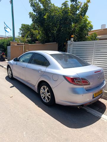 6 Luxury אוט׳ סדאן 4 דל 2.0 (147 כ״ס) [2006-2010]
