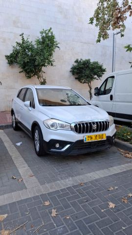 סוזוקי קרוסאובר