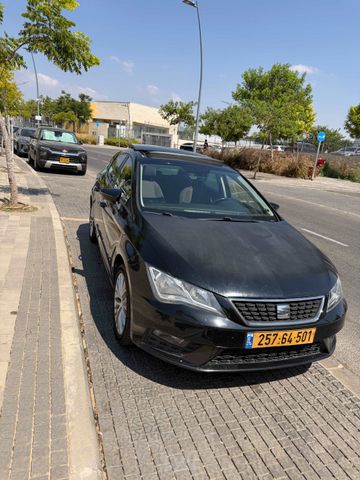 סיאט לאון