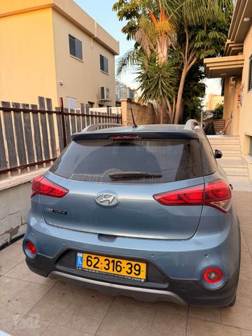 יונדאי I20 קרוס