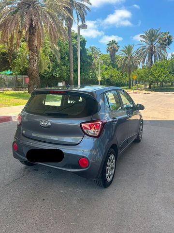 יונדאי i10