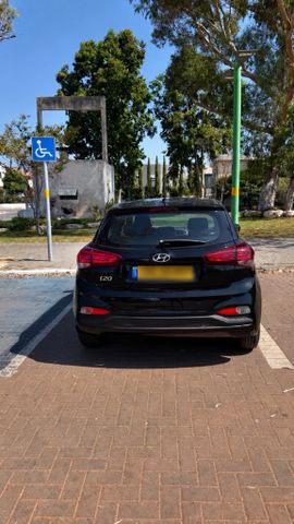 יונדאי i20