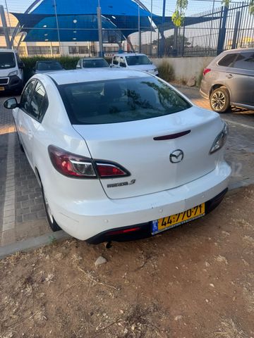 מאזדה 3
