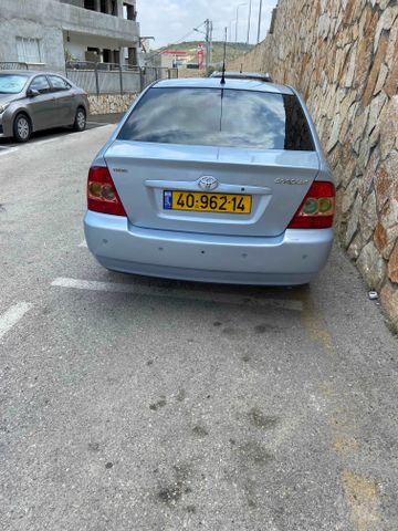 טויוטה קורולה