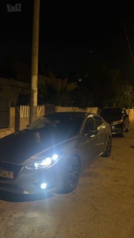 מודעת רכב מאזדה 3