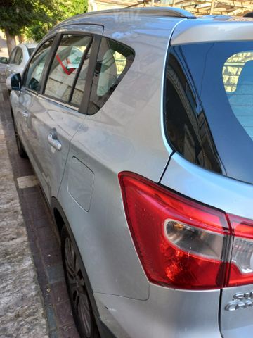 מודעת רכב סוזוקי קרוסאובר