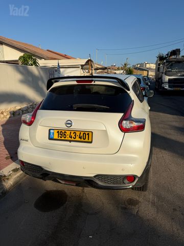 ניסאן ג'וק