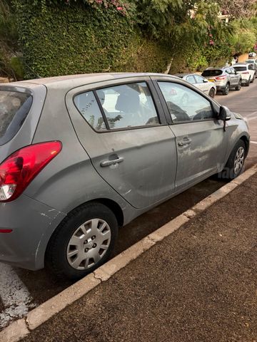יונדאי i20