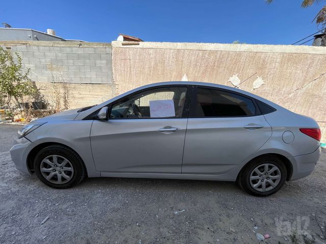 יונדאי אקסנט i25