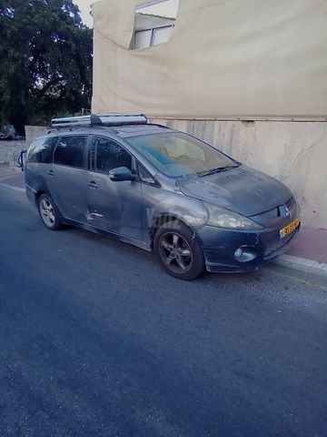 מודעת רכב מיצובישי גרנדיס
