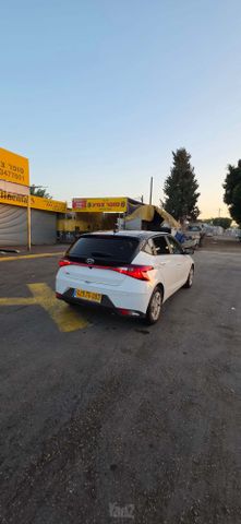 יונדאי i20