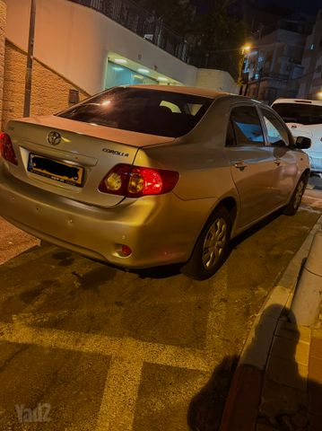 טויוטה קורולה