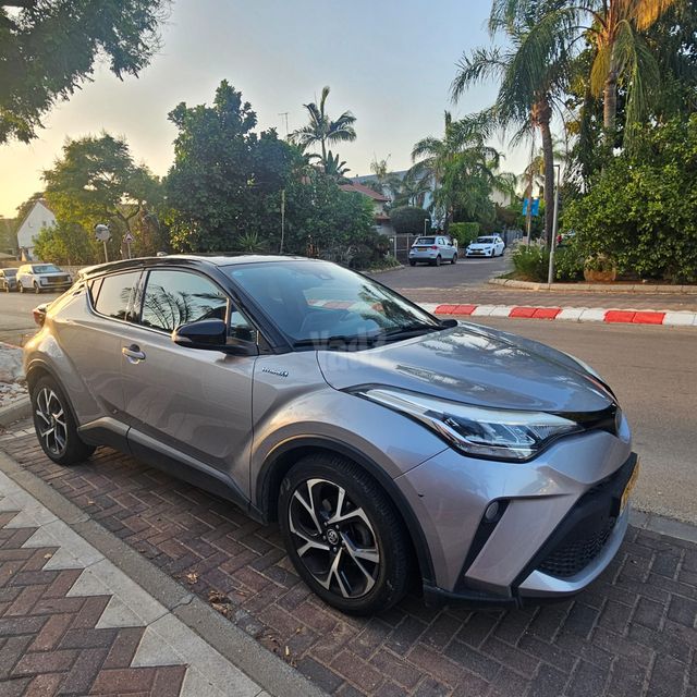 טויוטה C-HR