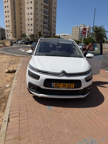 מודעת רכב סיטרואן C4 פיקאסו