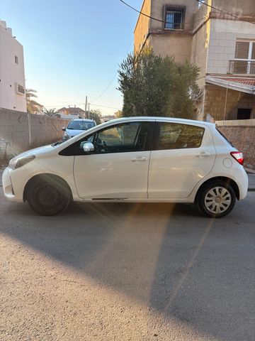 טויוטה יאריס