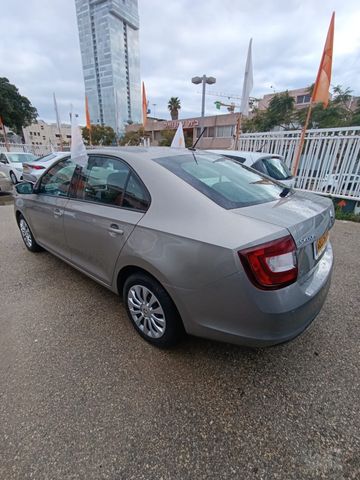 מודעת רכב סקודה ראפיד