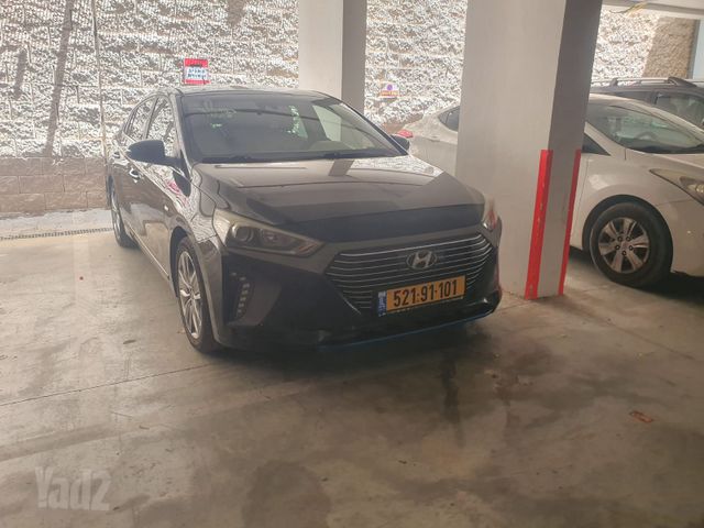 יונדאי איוניק