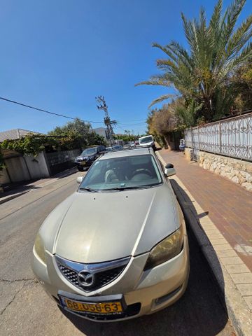 מודעת רכב מאזדה 3