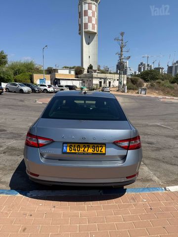 מודעת רכב סקודה סופרב