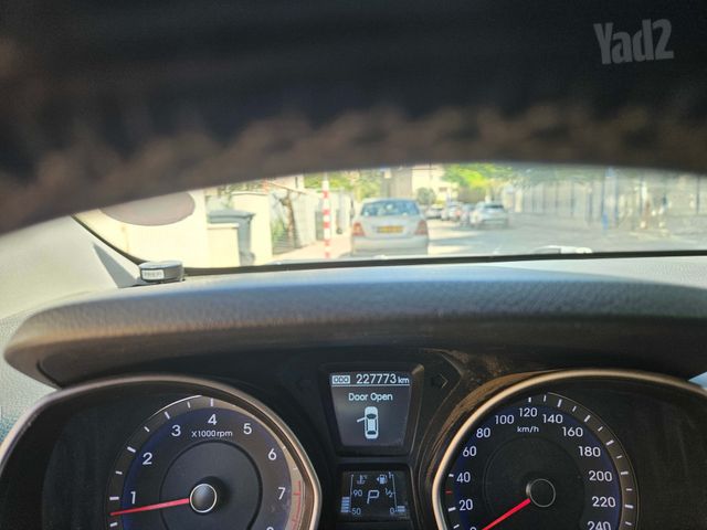 יונדאי i30