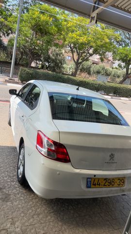 מודעת רכב פיג'ו 301