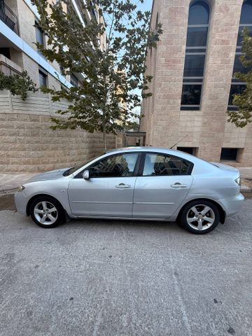 מאזדה 3