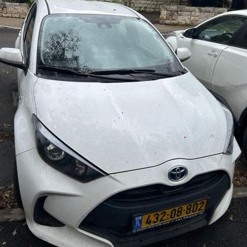 טויוטה יאריס