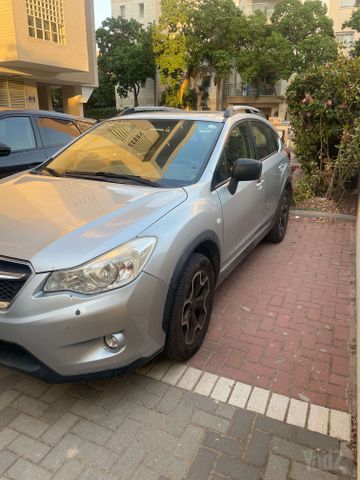 מודעת רכב סובארו XV