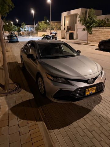 מודעת רכב טויוטה קאמרי